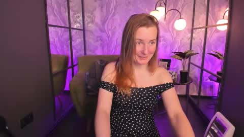 Meggy online show from December 19, 2025, 1:51 pm