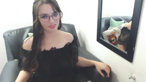 Snapshot of meghan_cherrys chatting on February 8, 2025, 5:18 am meghan online show from February 8, 2025, 5:18 am