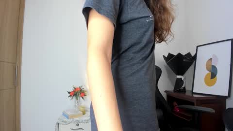 Snapshot of meghan_falcon chatting on November 3, 2025, 11:33 am Meghan online show from November 3, 2025, 11:33 am