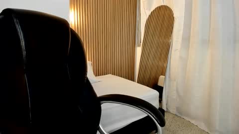 Meghan online show from November 7, 2025, 1:11 pm