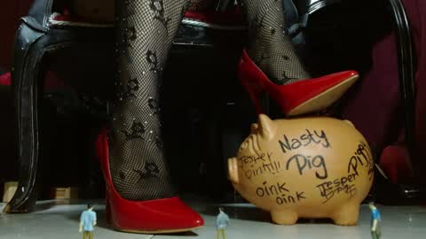 Snapshot of megoddessara chatting on April 23, 2026, 1:51 am Goddess Sara online show from April 23, 2026, 1:51 am