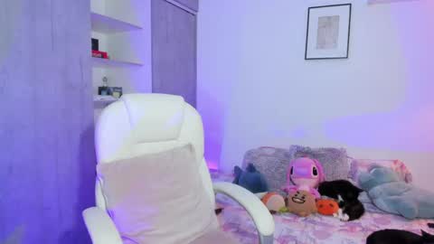 Ann online show from April 16, 2026, 2:23 am