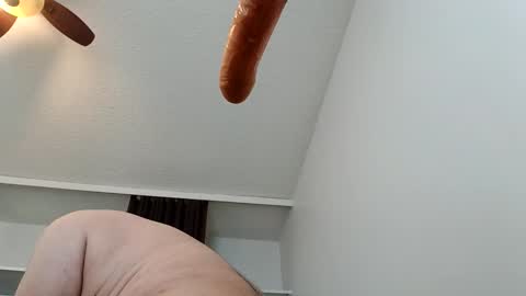 meheriuk68 online show from April 16, 2026, 10:56 pm