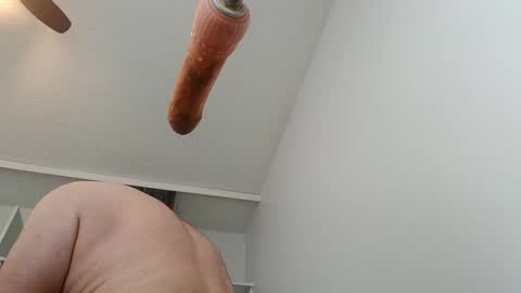 meheriuk68 online show from April 19, 2026, 7:49 pm