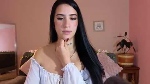 Mei online show from October 11, 2025, 11:31 am