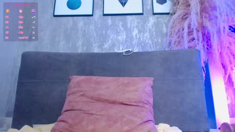 Snapshot of meily_soon chatting on February 1, 2025, 7:13 pm meily_soon online show from February 1, 2025, 7:13 pm
