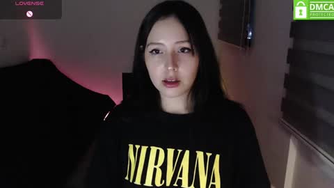 WETWATERMELL online show from May 8, 2026, 2:06 am