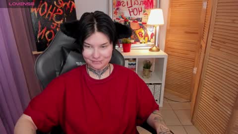 Snapshot of mekurisu chatting on January 21, 2025, 4:54 am mekurisu online show from January 21, 2025, 4:54 am