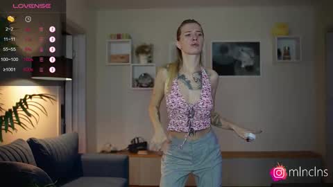 MELANIE  PVT ONLY 60TK PER MIN online show from October 20, 2025, 10:59 am