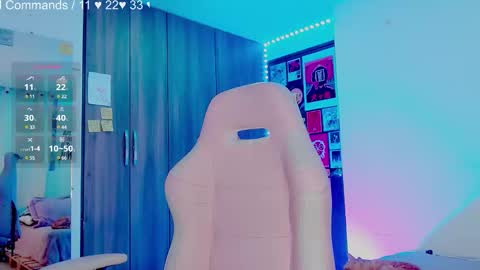 Snapshot of mel_dahlia chatting on February 2, 2025, 1:45 am Melissa - - Please help me to reach 100 thumbs up online show from February 2, 2025, 1:45 am