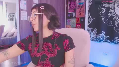 Snapshot of mel_dahlia chatting on September 22, 2025, 7:27 pm Melissa - - Please help me to reach 100 thumbs up online show from September 22, 2025, 7:27 pm