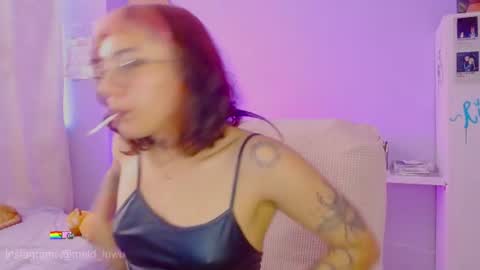 Snapshot of mel_dahlia chatting on July 7, 2026, 10:47 pm Melissa - - Please help me to reach 100 thumbs up online show from July 7, 2026, 10:47 pm