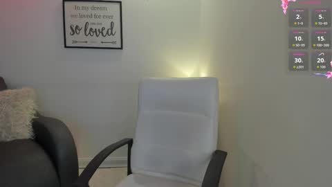 melan_owen online show from November 11, 2025, 10:59 am