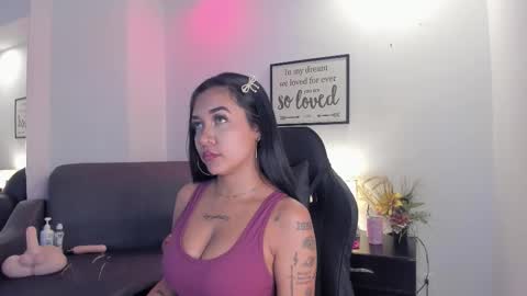 melan_owen online show from February 11, 2026, 11:04 am