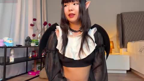 Snapshot of melana_love chatting on October 31, 2025, 11:33 am Melana online show from October 31, 2025, 11:33 am