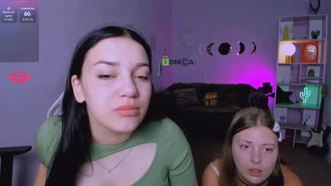 Snapshot of melani_bumm chatting on October 3, 2025, 6:21 am melani_bumm online show from October 3, 2025, 6:21 am