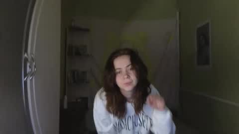 Mila online show from November 25, 2025, 5:24 pm