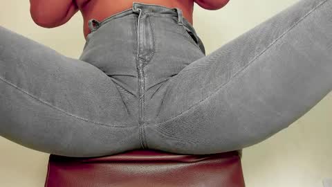 Melania online show from April 10, 2026, 2:22 pm