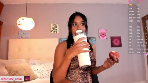 Snapshot of melania_rousse chatting on May 26, 2026, 2:18 am melania_rousse online show from May 26, 2026, 2:18 am