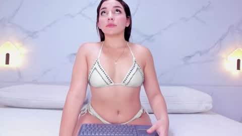 Snapshot of melanie_harl chatting on February 21, 2026, 7:48 pm Melanie online show from February 21, 2026, 7:48 pm