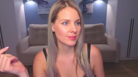 Melanie Bennett online show from January 16, 2026, 10:08 am