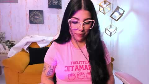 Snapshot of melaniegrayx chatting on February 17, 2025, 6:26 pm melaniegrayx online show from February 17, 2025, 6:26 pm