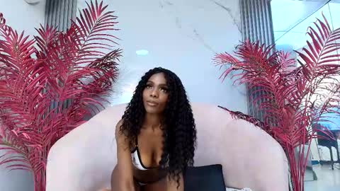 Melanie online show from October 24, 2025, 2:13 pm