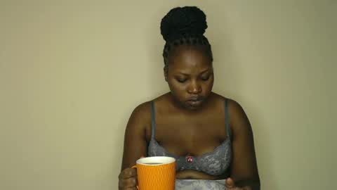 melaningoddess30 online show from February 7, 2025, 8:55 am