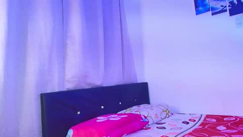 melannia_hills online show from October 18, 2025, 5:32 am