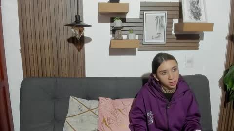 Snapshot of melany_27 chatting on February 28, 2026, 11:00 am Melany online show from February 28, 2026, 11:00 am