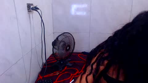 Snapshot of melany_dirt_ chatting on July 14, 2026, 5:23 am melany_dirt_ online show from July 14, 2026, 5:23 am