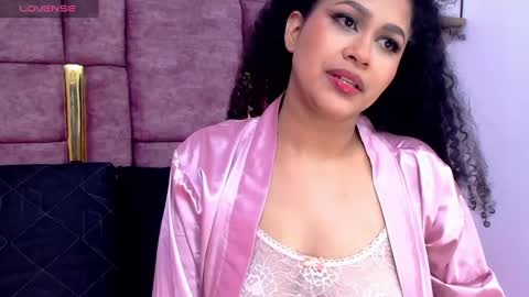 Snapshot of melany_garden chatting on October 4, 2025, 12:58 pm LAURA online show from October 4, 2025, 12:58 pm