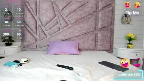 Snapshot of melany_heaven chatting on April 17, 2026, 9:18 pm melany_heaven online show from April 17, 2026, 9:18 pm