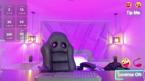 Snapshot of melany_heaven chatting on June 5, 2026, 9:42 pm melany_heaven online show from June 5, 2026, 9:42 pm
