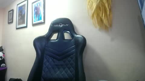 melany online show from March 3, 2025, 12:48 pm