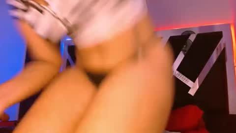 melany tylor online show from November 28, 2025, 5:54 am