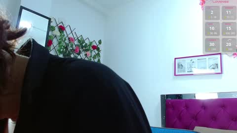 Snapshot of meli_taylorx chatting on February 4, 2025, 12:29 am Azul online show from February 4, 2025, 12:29 am