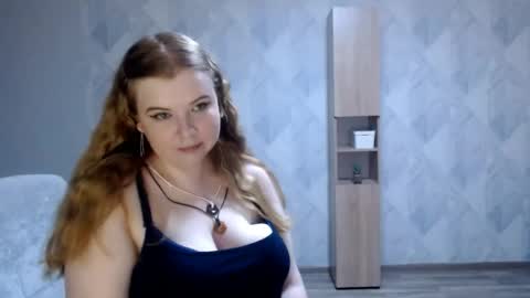 Melina online show from May 19, 2026, 8:26 pm