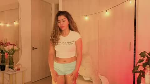 Snapshot of melina_ferrer1 chatting on July 11, 2026, 3:20 am EI online show from July 11, 2026, 3:20 am