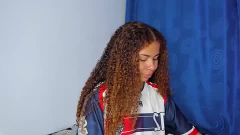 M E L I N A  online show from March 7, 2026, 9:12 pm