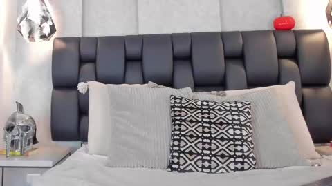 Snapshot of melinarouses chatting on October 20, 2025, 2:28 pm Melina online show from October 20, 2025, 2:28 pm