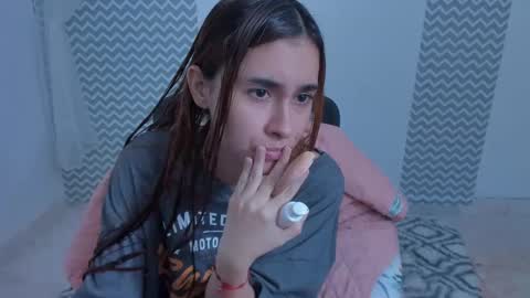 melisa528339 online show from October 6, 2025, 10:18 pm