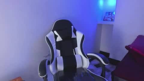 Snapshot of melisa_14 chatting on February 28, 2026, 11:44 am Melisa online show from February 28, 2026, 11:44 am