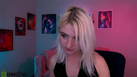 Melisa online show from April 12, 2026, 7:19 pm