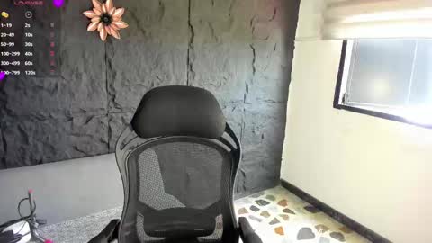 Melissa online show from October 25, 2025, 1:40 pm