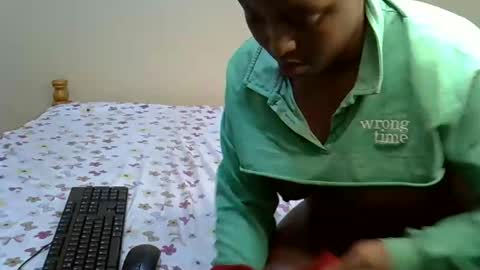 Snapshot of melisahh chatting on November 4, 2025, 2:43 am melisahh online show from November 4, 2025, 2:43 am