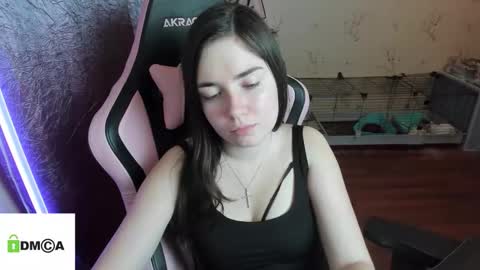 melisanilson online show from October 17, 2025, 9:28 pm