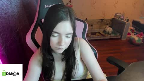 Snapshot of melisanilson chatting on February 17, 2026, 10:38 pm melisanilson online show from February 17, 2026, 10:38 pm