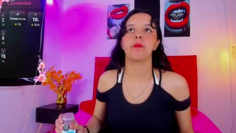 Melissa SC online show from December 9, 2024, 1:24 pm