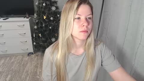 Snapshot of melissa__ray chatting on January 23, 2025, 2:23 am Melissa Ray online show from January 23, 2025, 2:23 am
